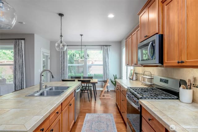 Property photo for 7728 Keystone Avenue Ne, Lacey photo 4
