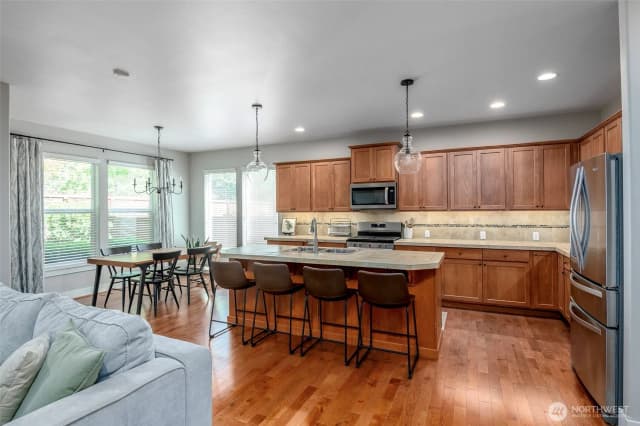 Property photo for 7728 Keystone Avenue Ne, Lacey photo 3
