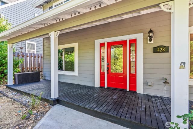 Property photo for 428 S 2nd Place, Kalama photo 3