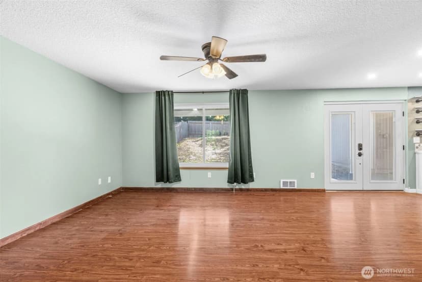 Property photo for 428 S 2nd Place, Kalama photo 7