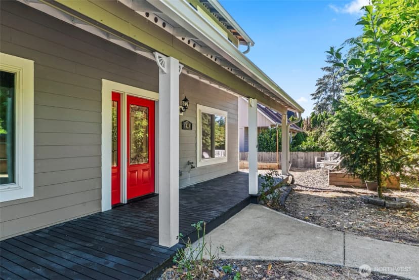 Property photo for 428 S 2nd Place, Kalama photo 2