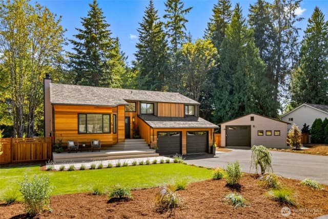 Property photo for 17409 Ne 136th Street, Redmond