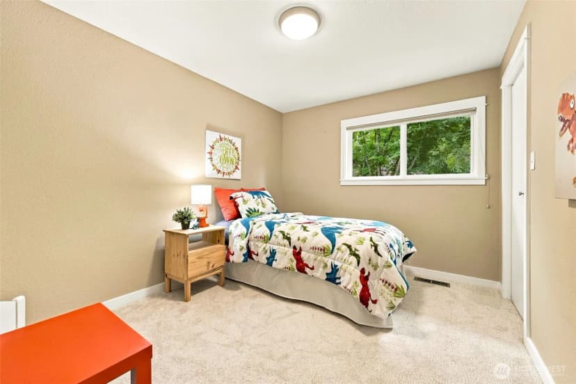 Property photo for 20130 44th Avenue Ne, Lake Forest Park photo 19