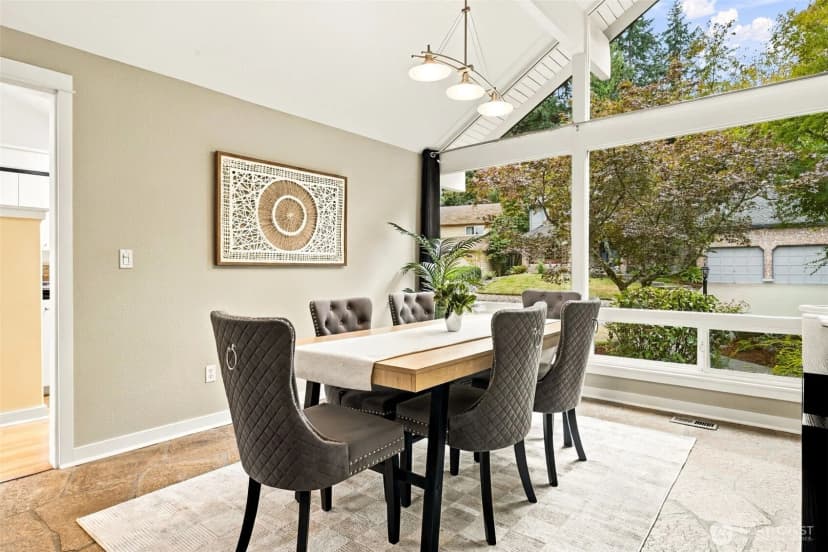 Property photo for 20130 44th Avenue Ne, Lake Forest Park photo 6