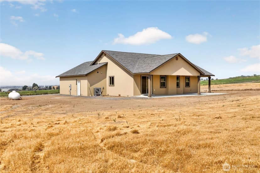 Property photo for 240 Windrow Lane, Ellensburg photo 2
