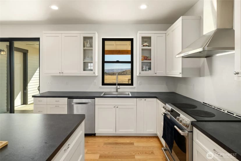 Property photo for 720 Green Canyon Lane, Ellensburg photo 10
