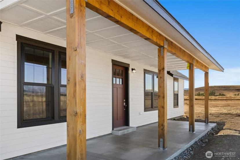 Property photo for 720 Green Canyon Lane, Ellensburg photo 2