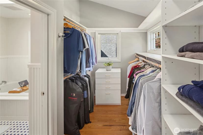 Property photo for 3819 44 Avenue Ne, Seattle photo 31
