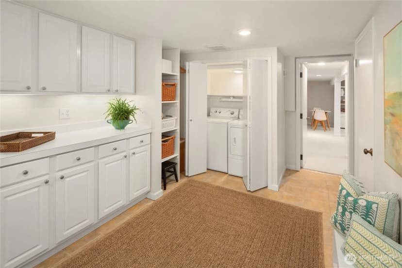Property photo for 3819 44 Avenue Ne, Seattle photo 17