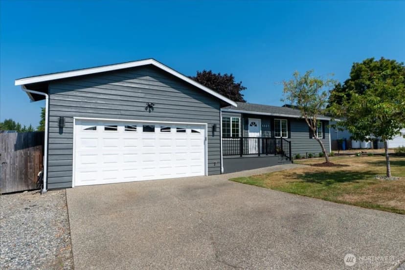 Property photo for 6607 69th Street Ne, Marysville photo 2