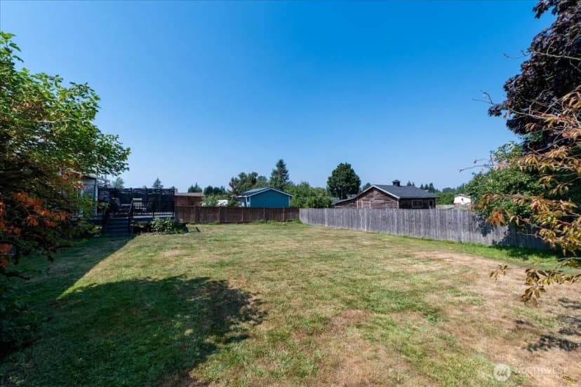 Property photo for 6607 69th Street Ne, Marysville photo 32