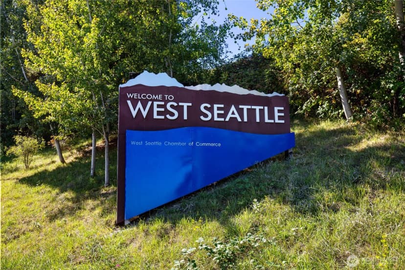 Property photo for 4010 35th Avenue Sw, Seattle photo 34