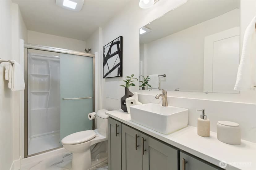 Property photo for 4010 35th Avenue Sw, Seattle photo 27
