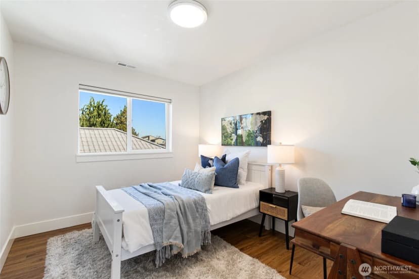Property photo for 4010 35th Avenue Sw, Seattle photo 21