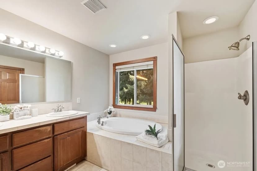 Property photo for 3706 Kinsale Lane Se, Olympia photo 24