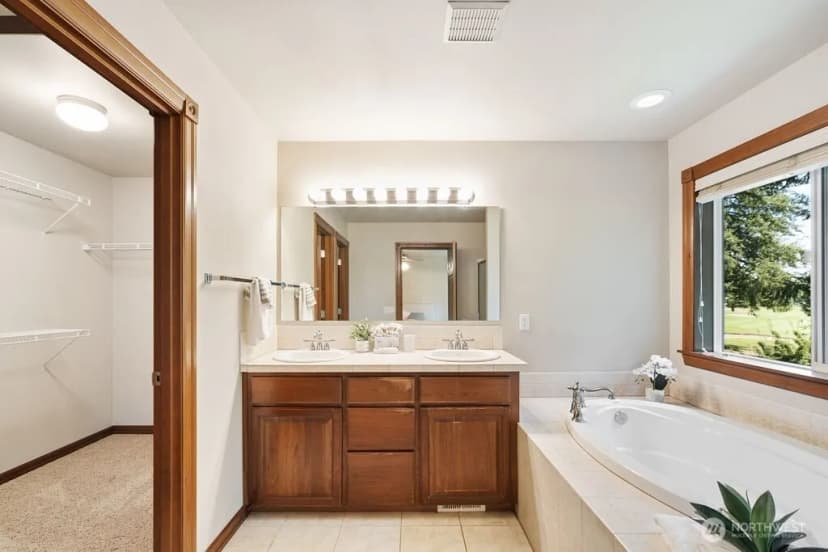 Property photo for 3706 Kinsale Lane Se, Olympia photo 23