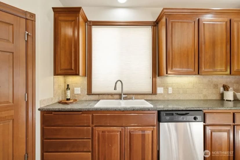 Property photo for 3706 Kinsale Lane Se, Olympia photo 14