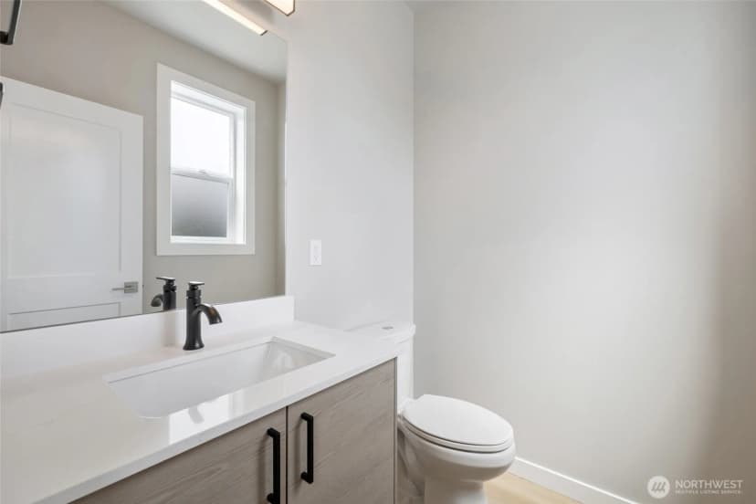 Property photo for 7925 230th Street Sw #a1, Edmonds photo 6