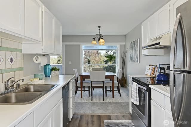 Property photo for 4120 212th Street Sw #b301, Mountlake Terrace photo 3