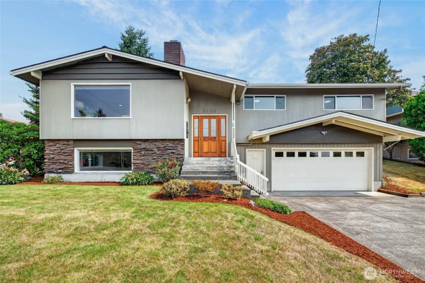 Property photo for 2428 Crestline Drive, Bellingham