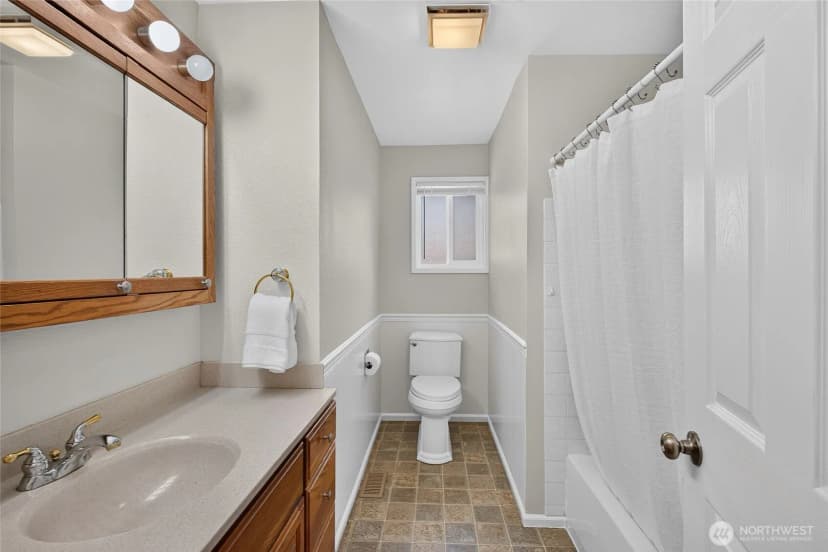 Property photo for 2428 Crestline Drive, Bellingham photo 14