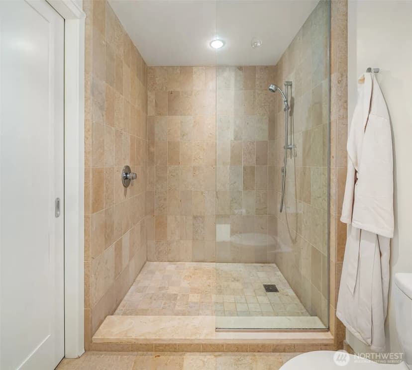 Property photo for 10700 Ne 4th Street #2412, Bellevue photo 25