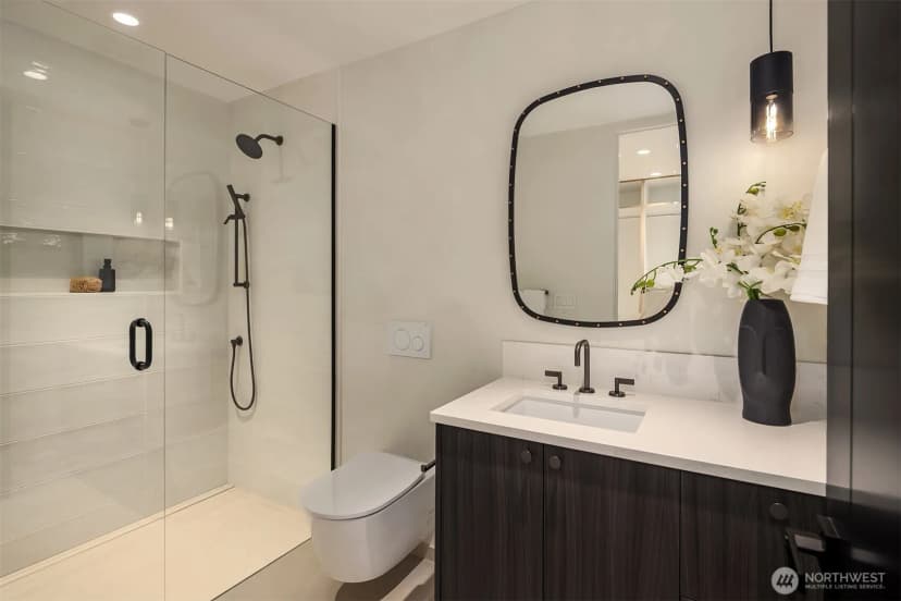 Property photo for 8528 Ne 13th Street, Clyde Hill photo 28