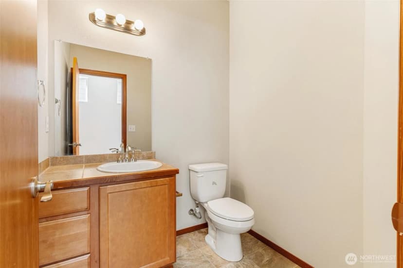 Property photo for 1209 139th Place Sw, Lynnwood photo 21