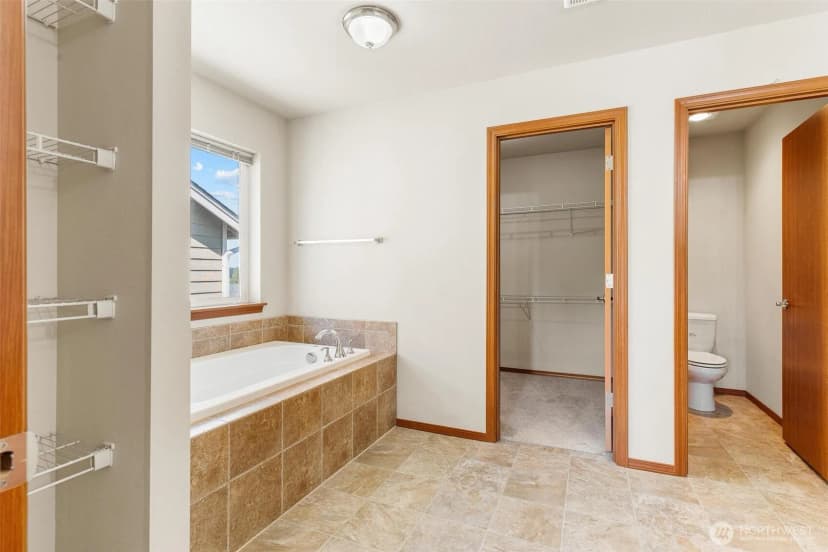 Property photo for 1209 139th Place Sw, Lynnwood photo 28