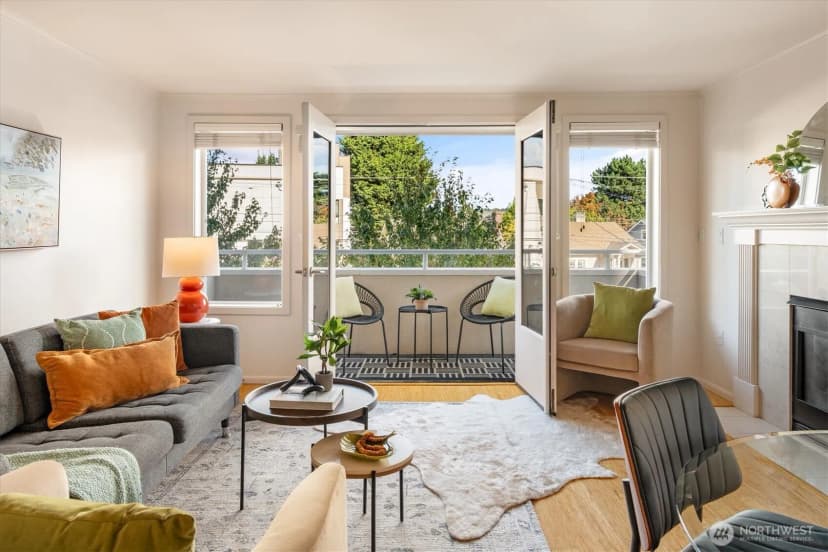 Property photo for 2167 Dexter Avenue N #301, Seattle photo 2