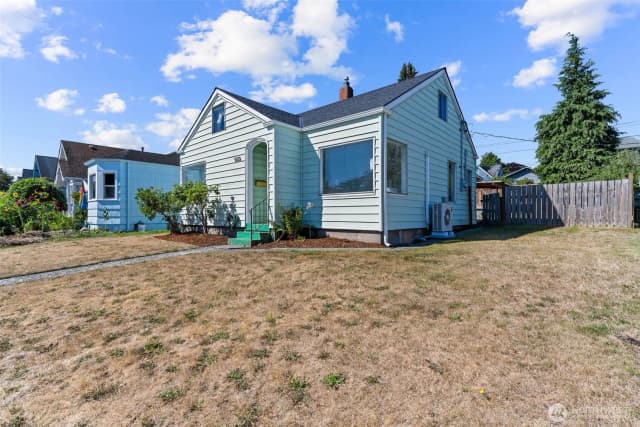 Property photo for 5212 Yakima Avenue, Tacoma photo 3