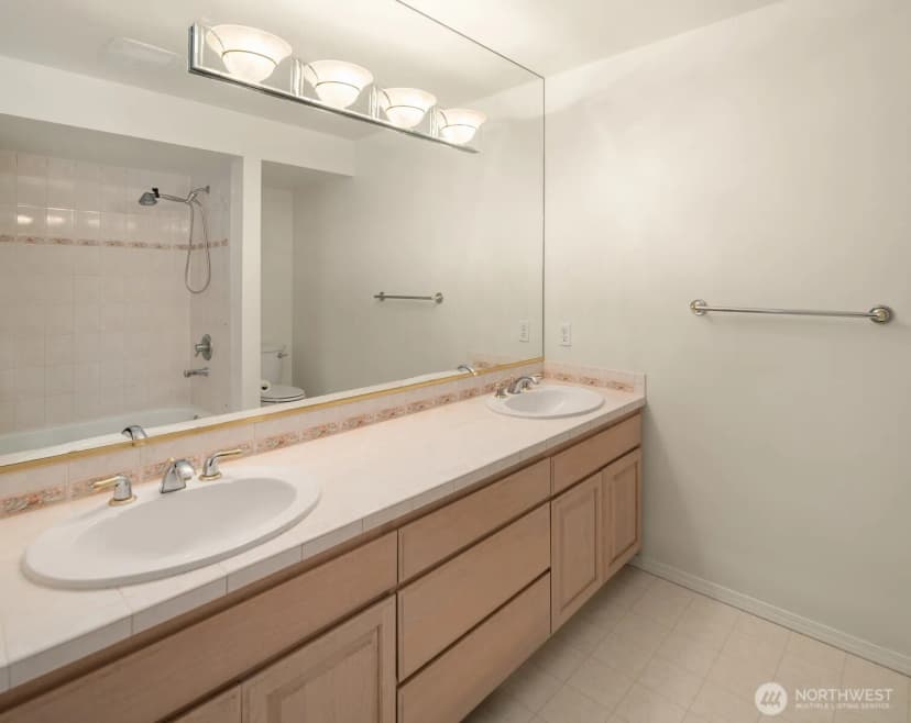 Property photo for 13809 Se 255th Place, Kent photo 18
