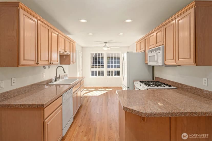 Property photo for 13809 Se 255th Place, Kent photo 9