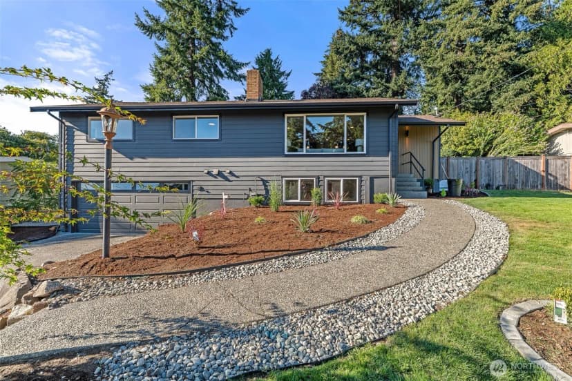 Property photo for 1836 Nw 197th Street, Shoreline photo 2