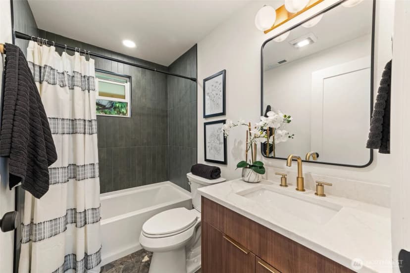 Property photo for 1836 Nw 197th Street, Shoreline photo 21