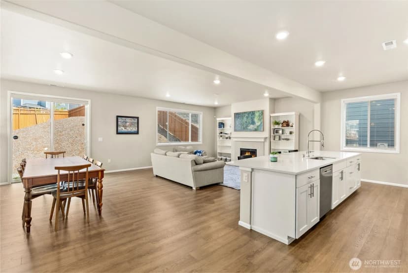 Property photo for 14825 Tyee Drive E, Bonney Lake photo 7