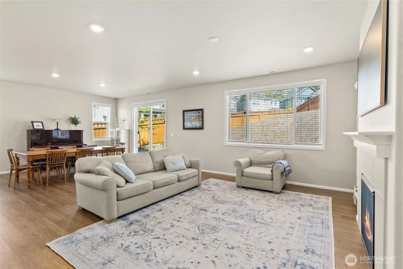 Property photo for 14825 Tyee Drive E, Bonney Lake photo 6