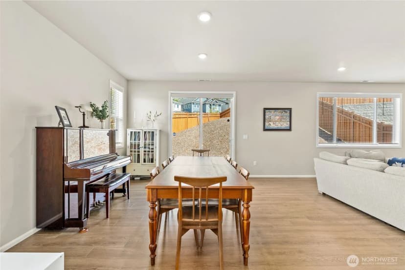 Property photo for 14825 Tyee Drive E, Bonney Lake photo 8