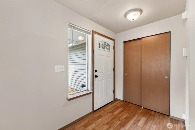 Property photo for 8121 349th Street S, Roy photo 5