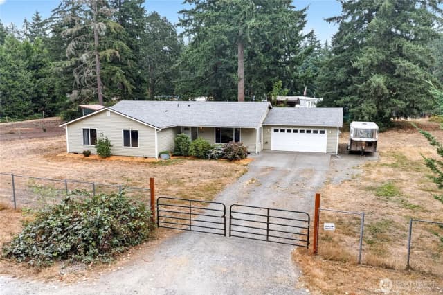 Property photo for 8121 349th Street S, Roy