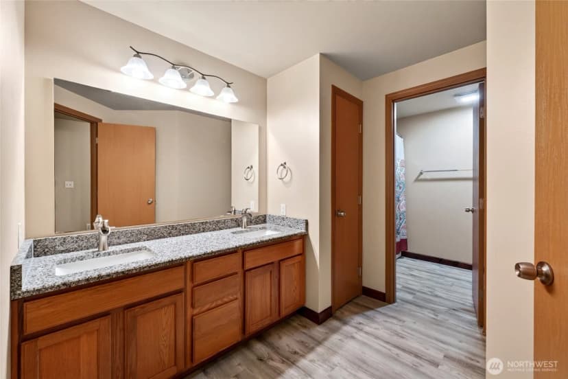 Property photo for 8121 349th Street S, Roy photo 27