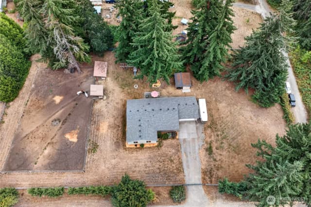 Property photo for 8121 349th Street S, Roy photo 3