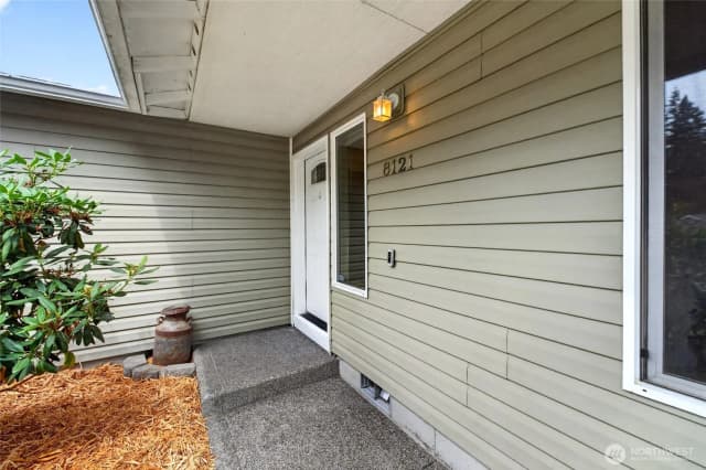 Property photo for 8121 349th Street S, Roy photo 4