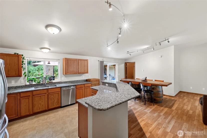 Property photo for 8121 349th Street S, Roy photo 15
