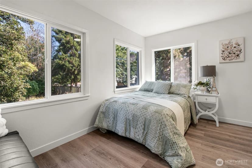 Property photo for 9044 9th Avenue Sw, Seattle photo 12