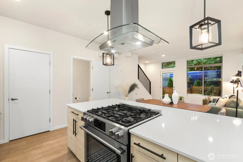 Property photo for 8370 Loyal Way Nw #c, Seattle photo 11