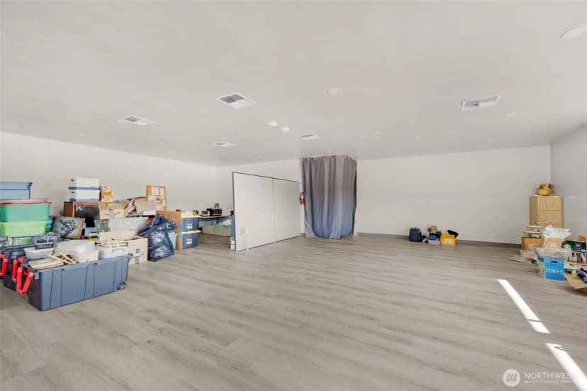 Property photo for 400 W Rio Vista Avenue, Burlington photo 21