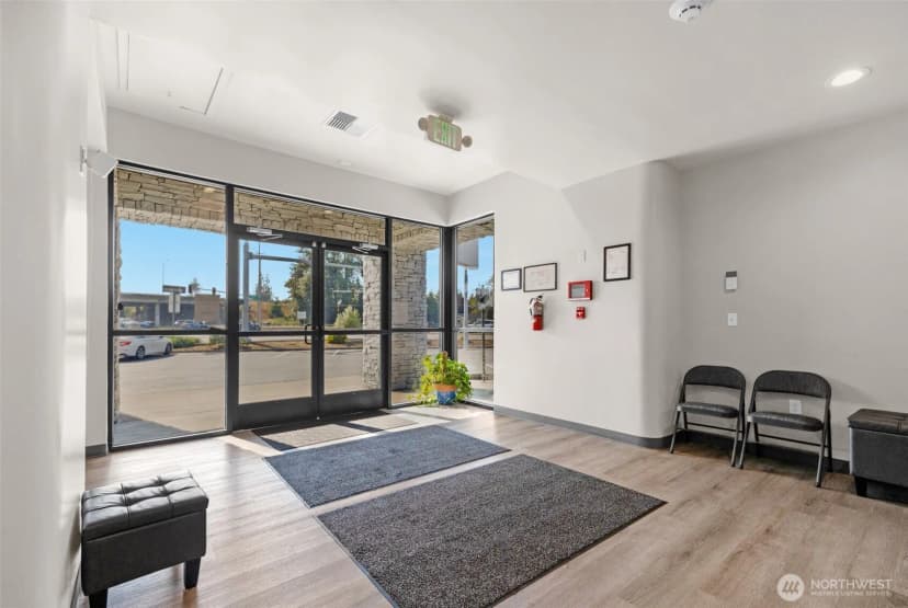 Property photo for 400 W Rio Vista Avenue, Burlington photo 6