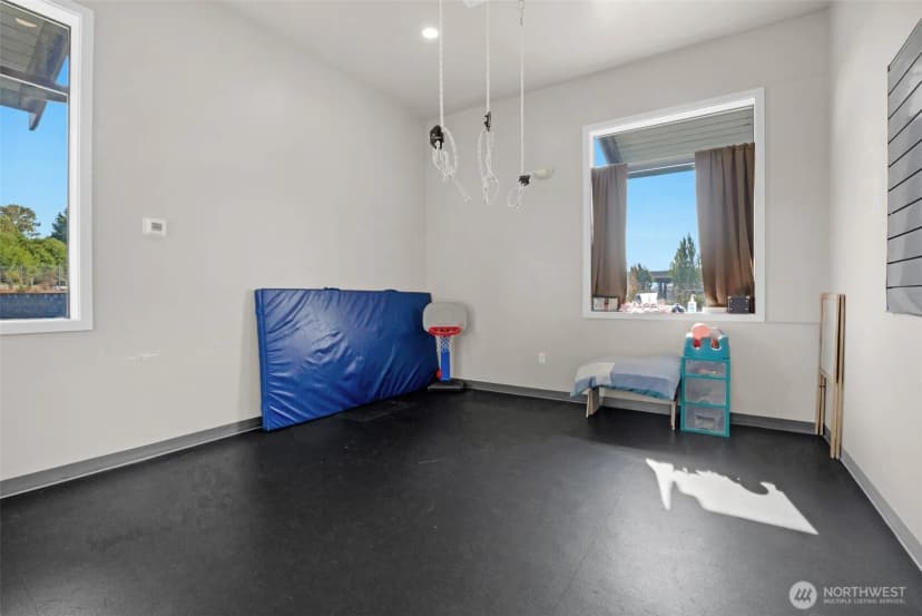 Property photo for 400 W Rio Vista Avenue, Burlington photo 13
