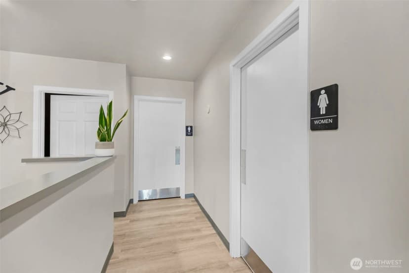 Property photo for 400 W Rio Vista Avenue, Burlington photo 18